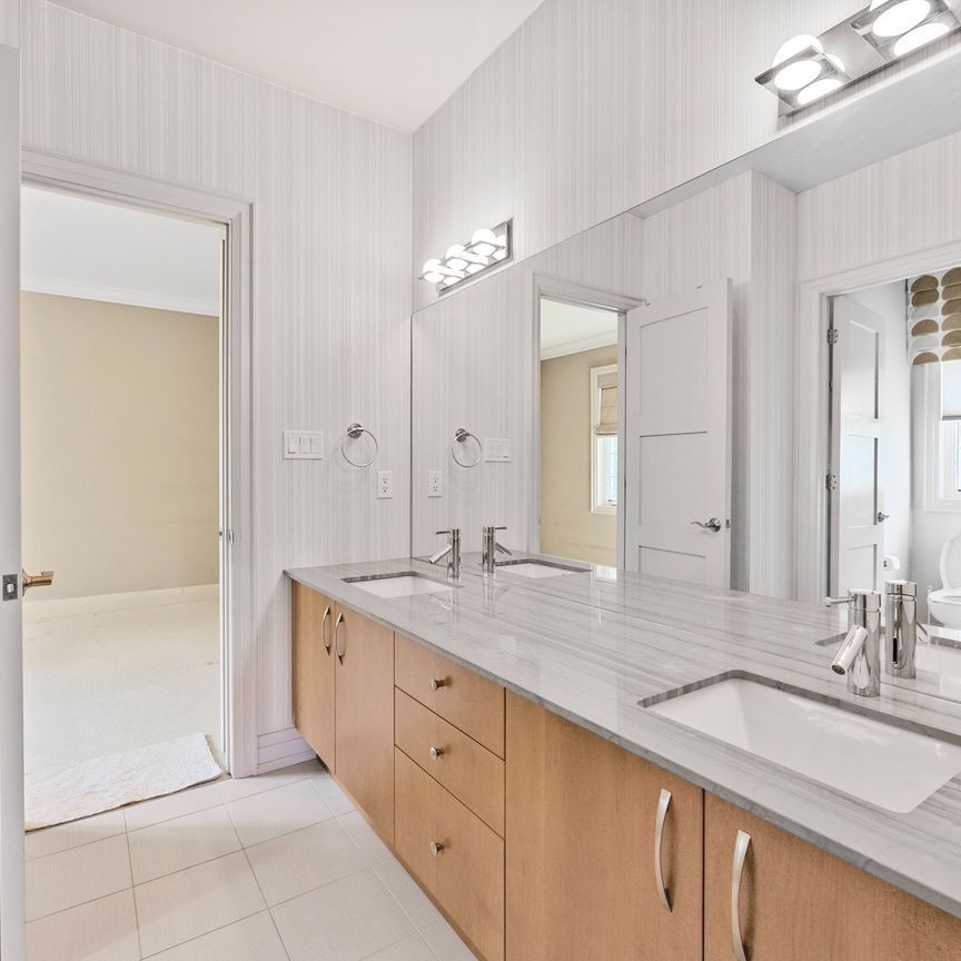 For Lease - 76 Orleans Circle Circle, Vaughan, Ontario - Photo 1