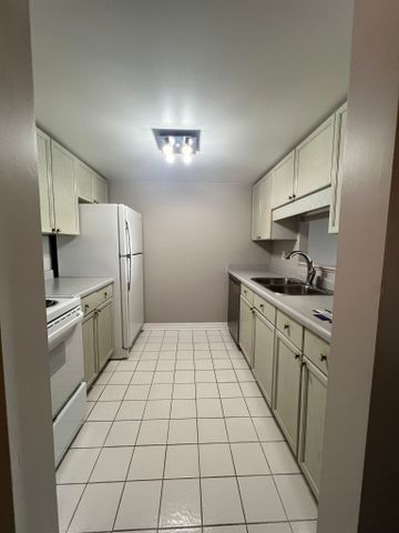 For Lease - 1510 Richmond Street Unit# 806, London North, Ontario - Photo 4