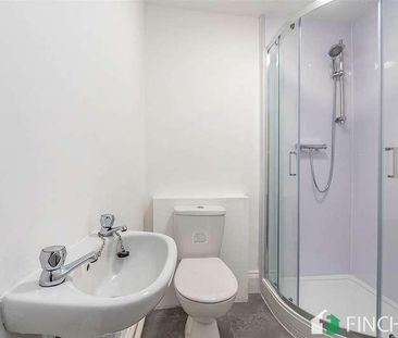 College Terrace, London, N3 - Photo 4