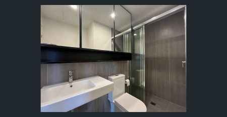 Fresh, Modern & Perfectly Positioned - Photo 5