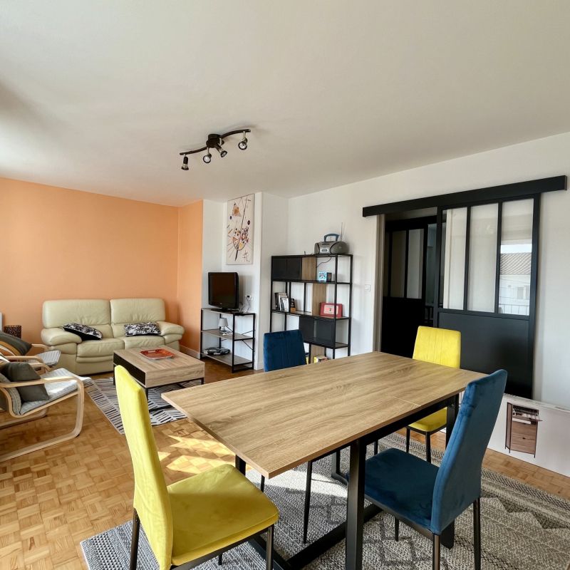 A LOUER APPARTEMENT MEUBLE de 66,67m2 ROYAN - Photo 1