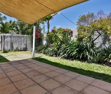 MODERN LIVING! 3 BEDROOM 2 BATHROOM UNIT + SECURE COMPLEX + COMPLEX... - Photo 3