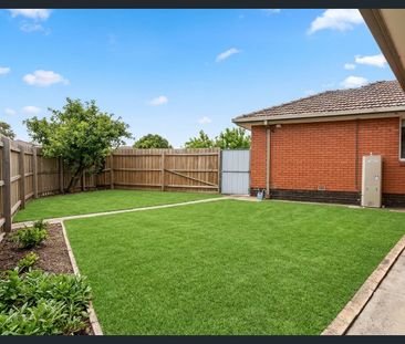 BEAUTIFUL HOME TO CALL YOURS - Photo 5