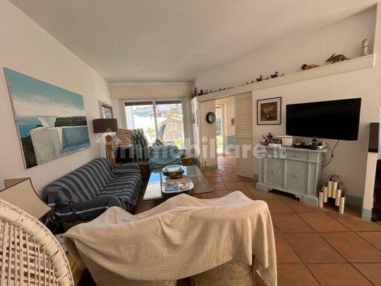 Villa bifamiliare via Riccione 114, Fregene, Fiumicino - Photo 1