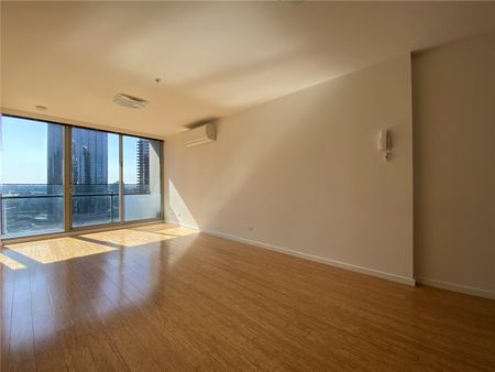 2202/241 City Road - Photo 2