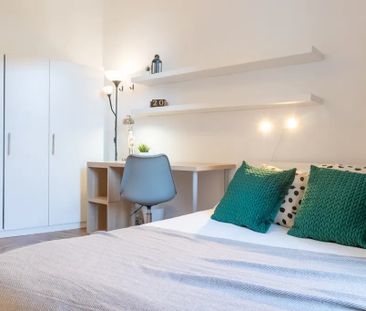 Calle de la Plaza, Madrid, Community of Madrid 28043 - Photo 2