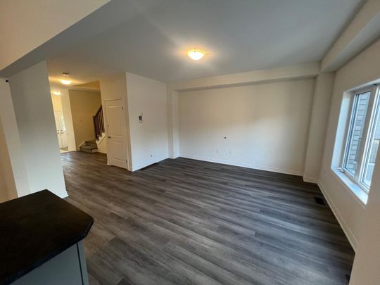 For Lease - 256 Pottruff Road, Brant, Ontario - Photo 1