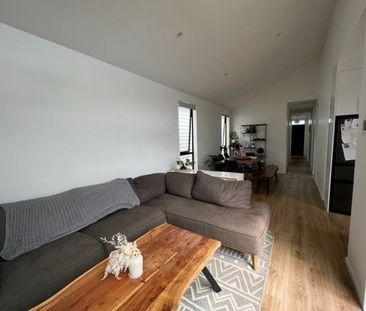 17 Matakohe Road Westgate - Photo 1