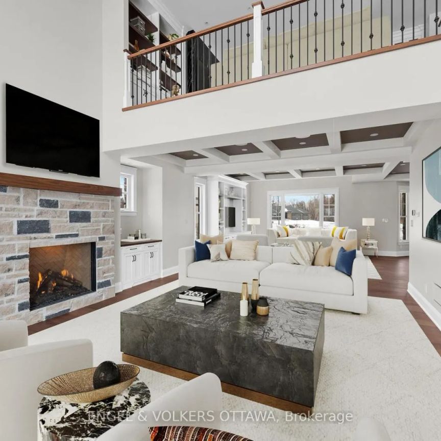 432 ASHBEE COURT - Photo 1