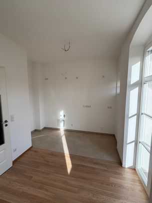 Dresdner Neustadt - Erstbezug nach Sanierung! 2 Raumwohnung sucht Sie als neuen Mieter! - Photo 1