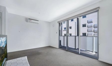 Caulfield East - Photo 3