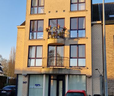 Mooi appartement met 2 slaapkamers met garage op wandelafstand van ... - Photo 1