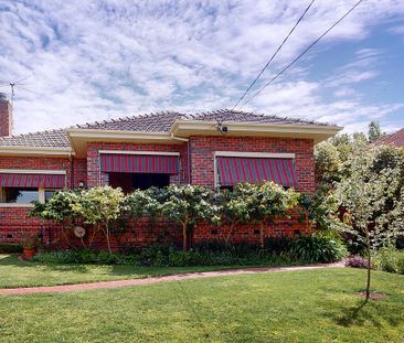 72A Brinsley Road, Camberwell - Photo 2