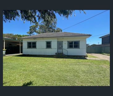 Family Home in Prime Location - Photo 5