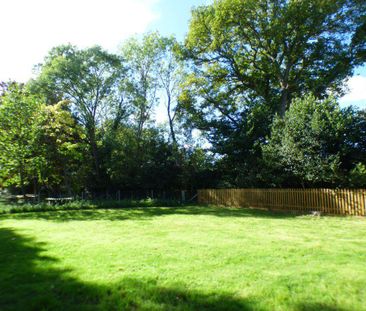 4 bedroom detached house to rent - Photo 2