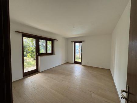 Pregassona Alta – Elegante 3.5 locali con giardino privato e piscina - Foto 3