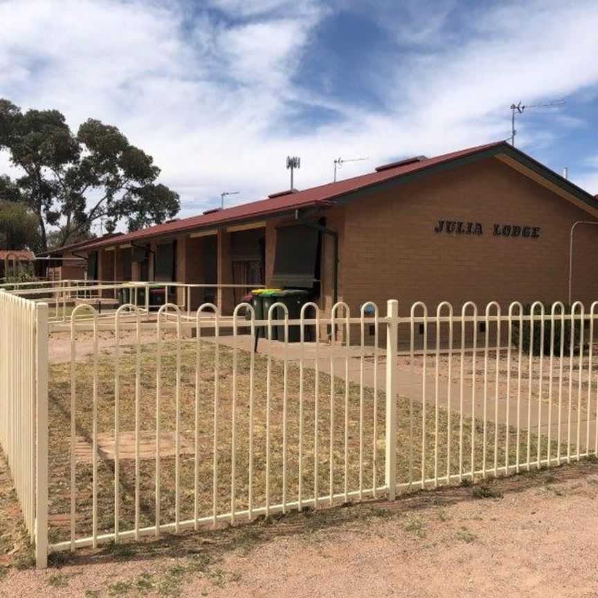 Unit 2 Julia St &lpar;Julia Lodge&rpar;&comma; Port Augusta - Photo 1