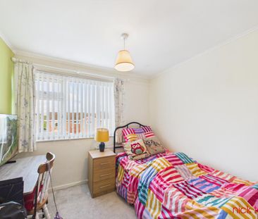 3 bedroom detached house to rent - Photo 3