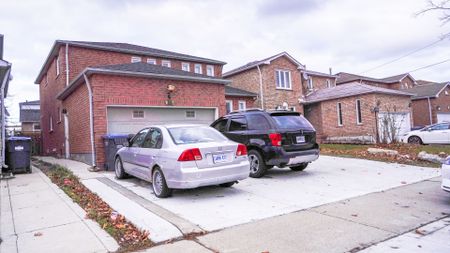 For Lease - 16 Duggan Drive, Brampton, Ontario - Photo 2