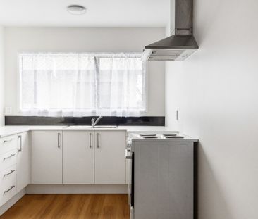 Recently renovated! - Photo 4
