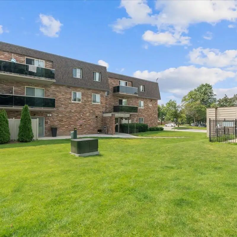 Colonial Court — 2 Bedroom available at 750, 760, 770, and 780 Viscount Road - Photo 1