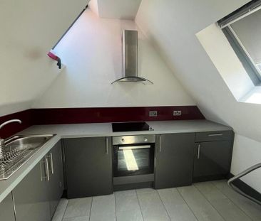 4 bedroom apartment to rent - Photo 6