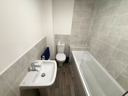 55 Hector Drive, Peterborough - Photo 4