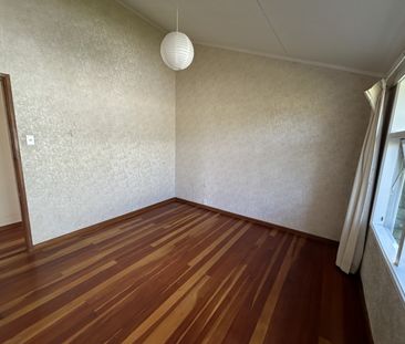 Enjoy the beautiful surrounding from the lounge windows - Queenwood - Photo 2