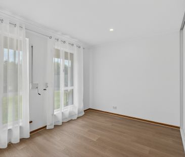 Open the door to coastal living - Photo 1