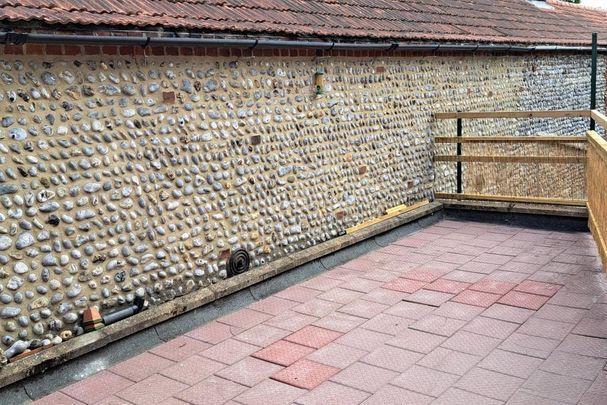 2 bedroom flat to rent - Photo 1