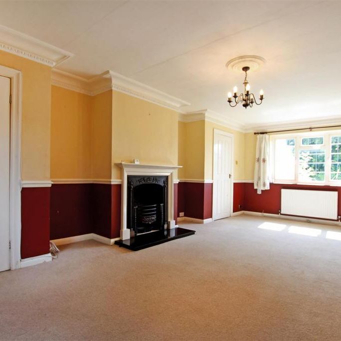 3 bedroom semi-detached house to rent - Photo 1