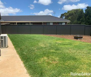 Spacious 4 Bedroom Family Home - Photo 3