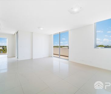 Spacious & Modern Apartment for lease now. - Photo 1