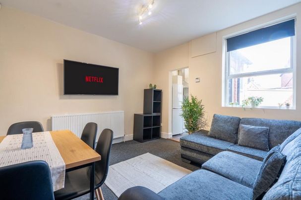 4 bedroom house to rent - Photo 1