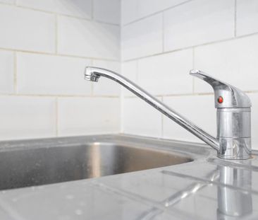 Ground floor flat to rent - Photo 5