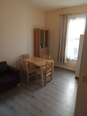 1 Bed Flat, Darenth Road, N16 - Photo 2