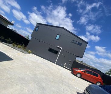 CLENDON – 2 BEDROOMS - Photo 2