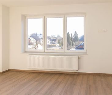 Ruim appartement met 2 slaapkamers in het centrum van Bilzen! - Photo 5