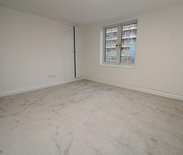 2 bedroom semi-detached house to rent - Photo 3