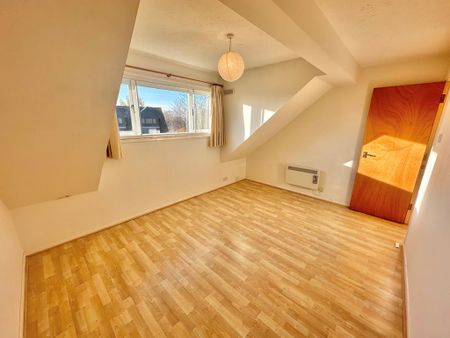 2 bedroom maisonette to rent - Photo 3