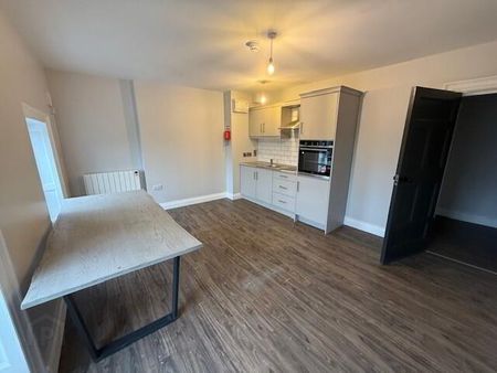 18 Northland Row, BT716AP, Dungannon - Photo 5