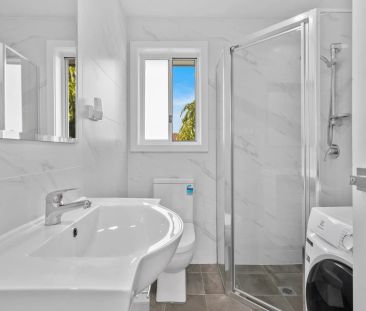 Furnished coastal abode - Photo 5