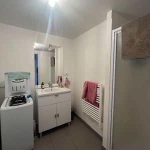 Location Appartement 2 pièces 44m² - Photo 2