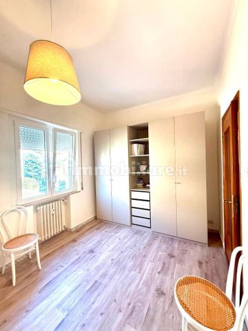 Appartamento ottimo stato, secondo piano, Adriatico, Ancona - Photo 2