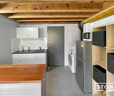 Only a 5-minute drive to Moonee Market shopping village and a 10-mi... - Photo 6