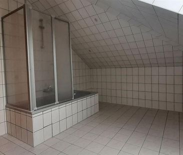 Tolle renovierte 2-Raum Dachgeschosswohnung in ruhiger Lage! - Photo 1