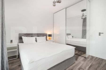 Apartament 3 camere, etaj 7, dressing, parcare inclusa - Pri - Photo 3