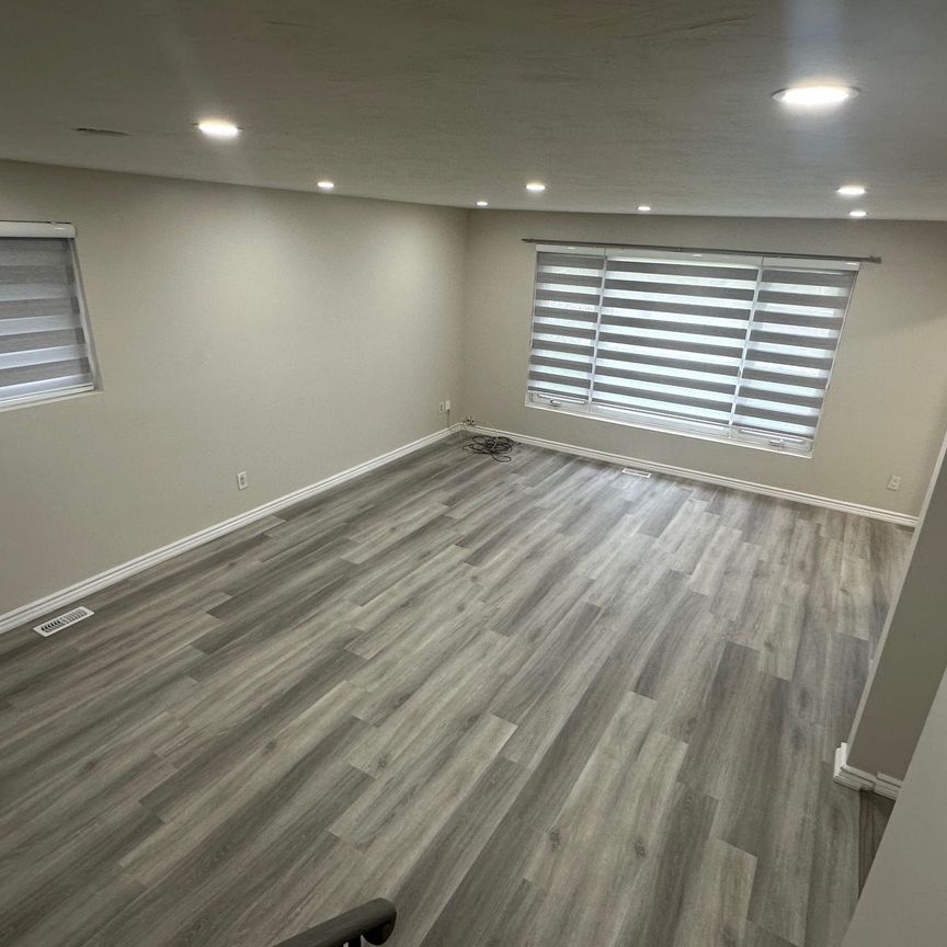 For Lease - 24 Bailey Crescent Unit# Upper, Toronto, Ontario - Photo 1
