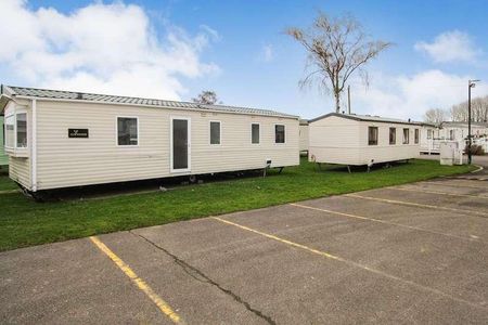 Ashcroft Coast Holiday Park, Eastchurch, Sheerness, ME12 - Photo 4