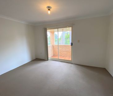 Two Bedroom - Split Level - Photo 6